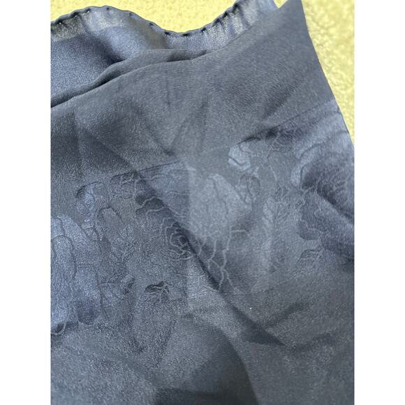 Chanel Black Silk Camellia Scarf Wrap - Authentic Designer Luxury - Picture 4 of 6